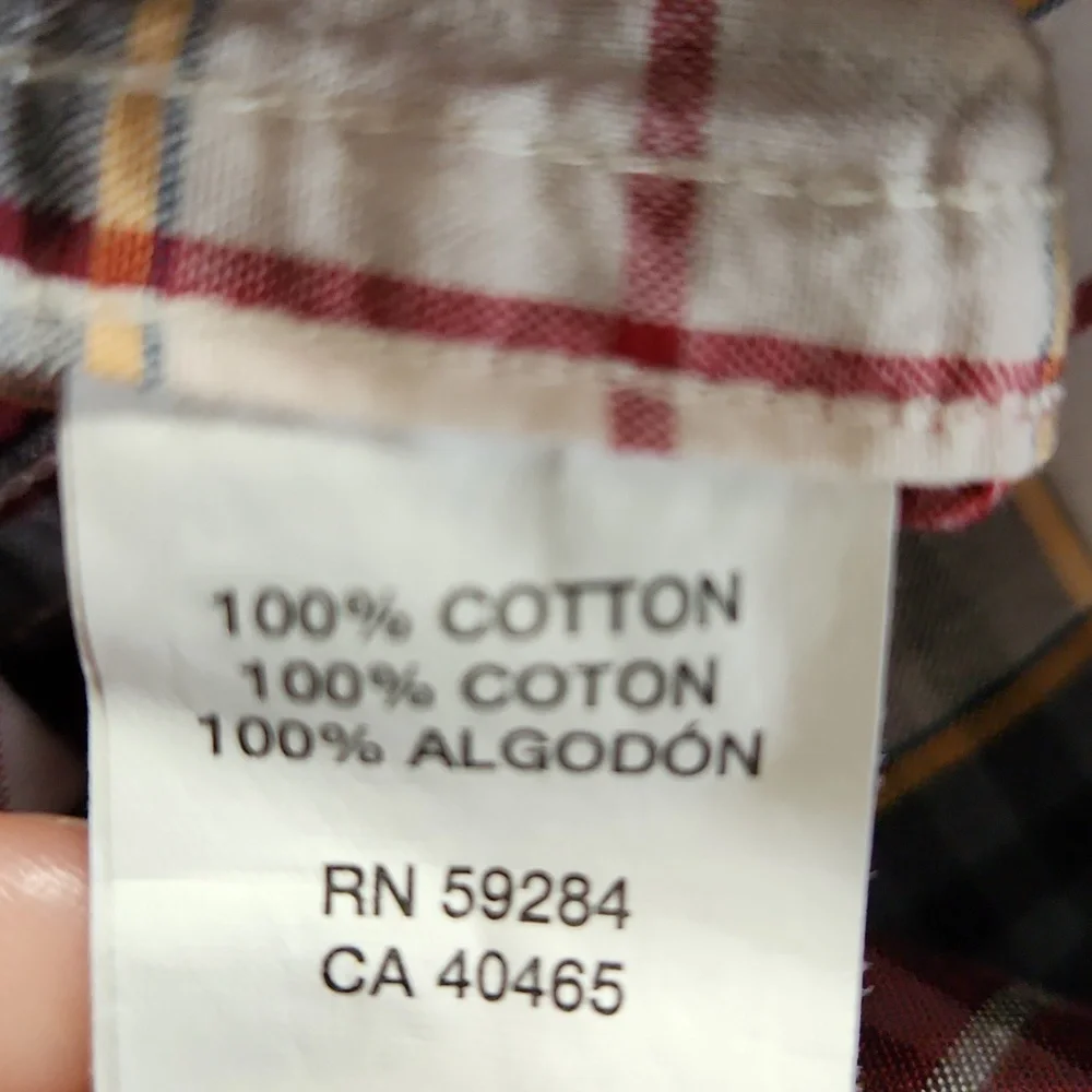 Old Navy Boys Plaid Button Down Dress Shirt- 7/8 Medium. RED white gray